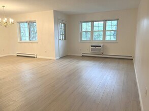 2955 Madison Ave in Bridgeport, CT - Building Photo - Building Photo