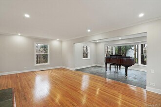 790 Hardscrabble Rd in Chappaqua, NY - Building Photo - Building Photo