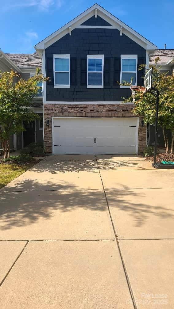 property at 1462 Bramblewood Dr