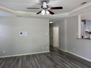 1718 Dennison St in Dallas, TX - Building Photo - Building Photo