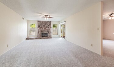 3036 E Los Altos Ave in Fresno, CA - Building Photo - Building Photo