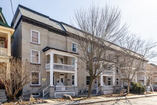 93 Goulburn Av in Ottawa, ON - Building Photo