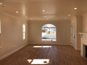 3654 W 58th Pl in Los Angeles, CA - Building Photo - Building Photo
