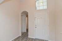 10222 Mills Pass Dr in Houston, TX - Building Photo - Building Photo