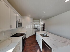 8972 Royal Ln in West Jordan, UT - Building Photo - Building Photo