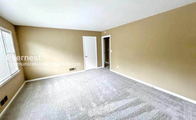 property at 2429 3rd Pl NW