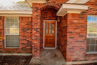 6703 Ridge Pl St in San Antonio, TX - Building Photo - Building Photo