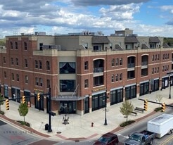 134 N Leroy St in Fenton, MI - Building Photo