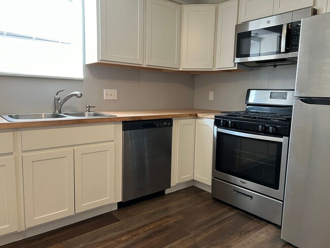 20 Woodlawn St in Pittsburgh, PA - Building Photo - Building Photo