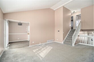 1995 Monday Dr in Elgin, IL - Building Photo - Building Photo