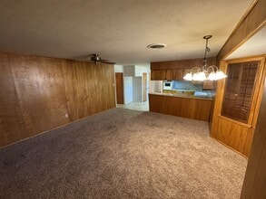 2201 Barnett Dr in Roswell, NM - Building Photo - Building Photo