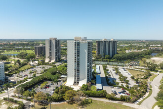 Lincoln Tower in West Palm Beach, FL - Building Photo - Building Photo