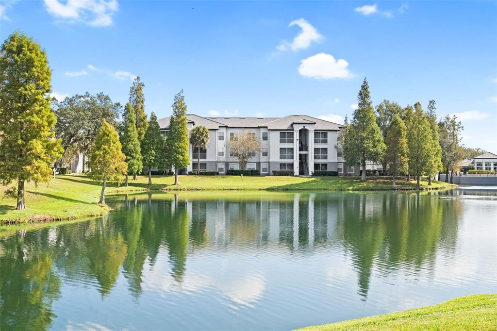 5819 Legacy Crescent Pl-Unit -303 in Riverview, FL - Building Photo