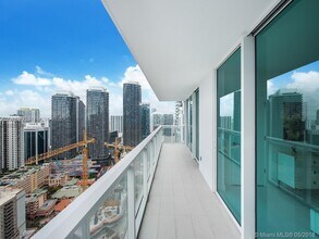1080 Brickell Ave in Miami, FL - Building Photo - Building Photo