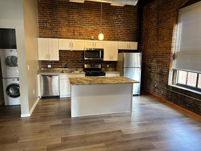 property at 116 N 5th St