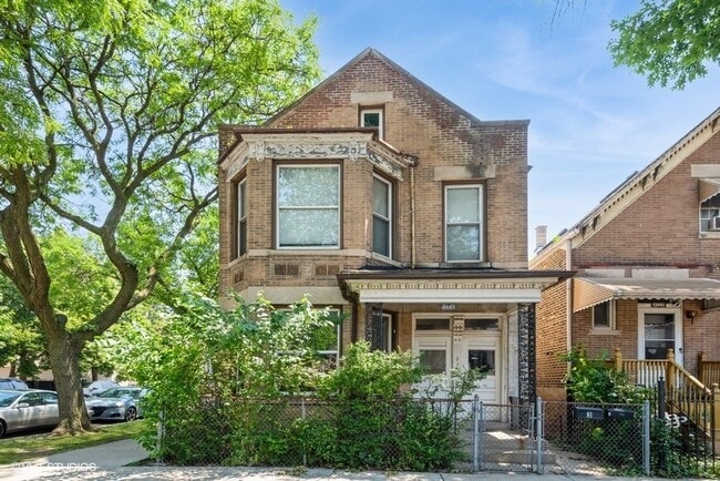 property at 3121 N Washtenaw Ave