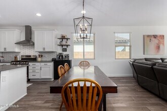 17945 W Golden Ln in Waddell, AZ - Building Photo - Building Photo