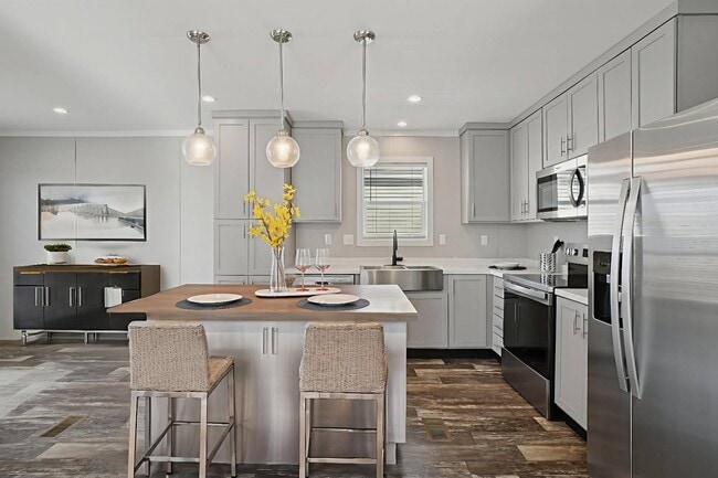 1605 American Dr in Cleburne, TX - Building Photo - Building Photo