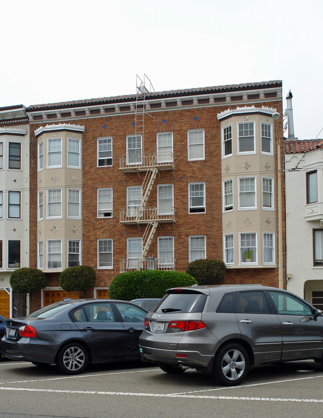 3711 Fillmore St in San Francisco, CA - Building Photo - Building Photo