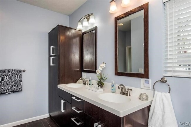 property at 4 24th Ave