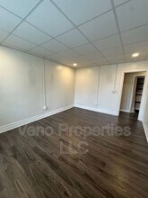 221 Spring Ave in Troy, NY - Building Photo - Building Photo