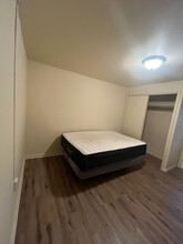 846 N Woodstock St, Unit 1 in Philadelphia, PA - Foto de edificio - Building Photo