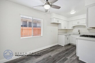 5447 Norwalk Blvd in Whittier, CA - Foto de edificio - Building Photo