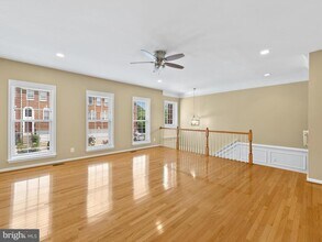 15005 Danube Way in Haymarket, VA - Building Photo - Building Photo