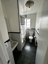 723 E Hunt Rd, Unit #4 in Alcoa, TN - Foto de edificio - Building Photo