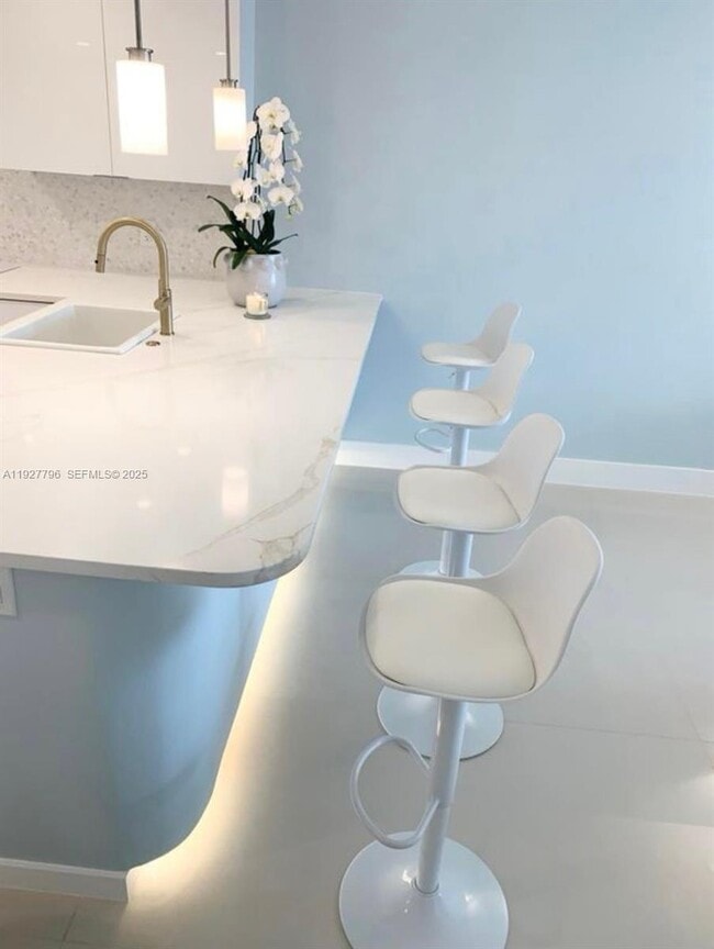 3580 S Ocean Blvd in South Palm Beach, FL - Building Photo - Building Photo