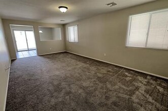 14329 S Camino Vallado in Sahuarita, AZ - Building Photo - Building Photo