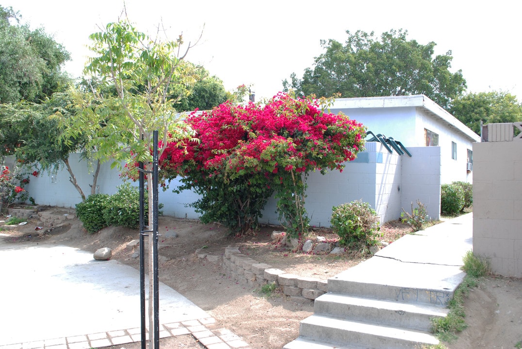518 S Ford Ave in Fullerton, CA - Building Photo