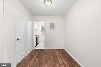 4307 2nd Rd N in Arlington, VA - Building Photo - Building Photo