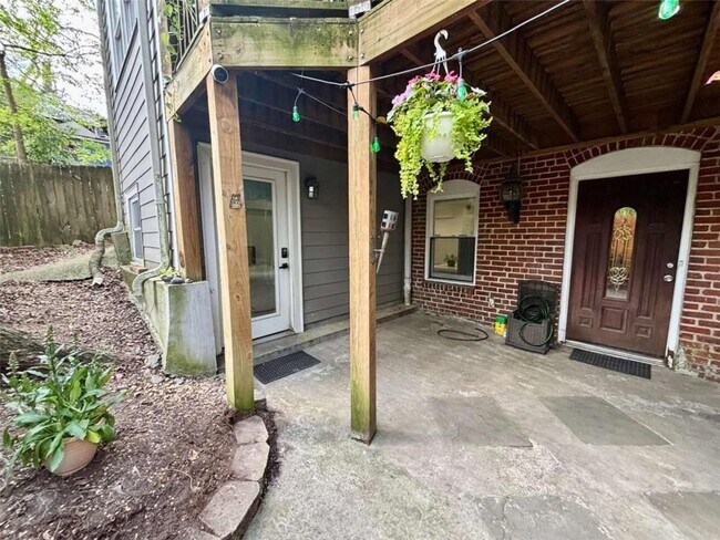 property at 685 Argonne Ave NE