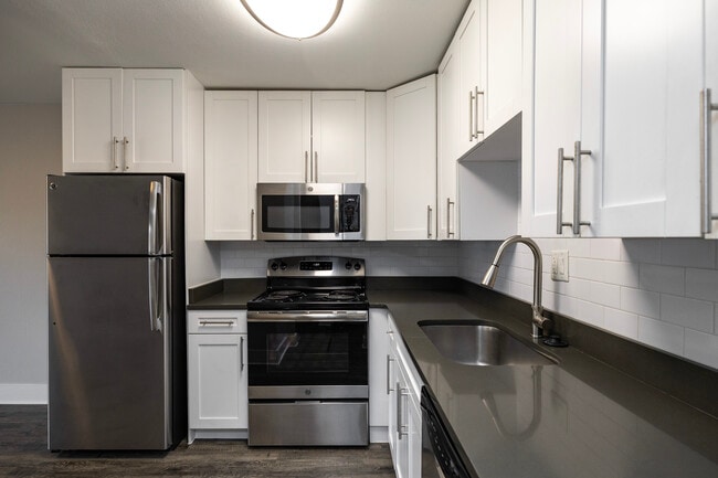 Westshore Palms at Kennedy