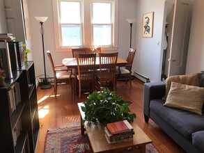 12 Hancock St, Unit 3 in Somerville, MA - Foto de edificio - Building Photo