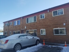 State Fair Apartments in Detroit, MI - Foto de edificio - Building Photo