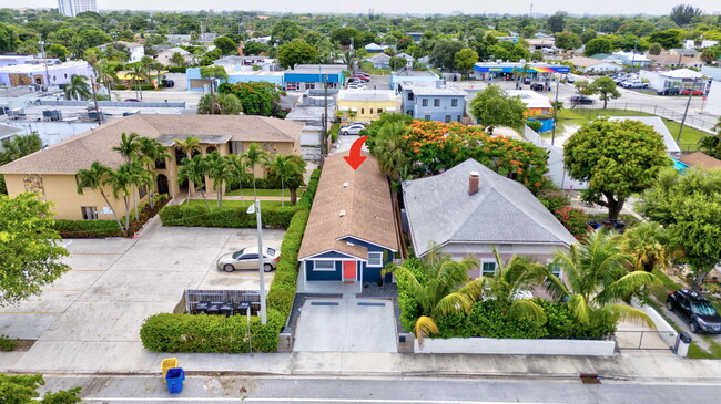 417 N J St in Lake Worth, FL - Building Photo - Building Photo