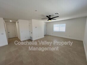 29555 Avenida La Paz in Cathedral City, CA - Building Photo - Building Photo