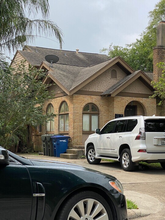 341 Palmero, Unit Palmero Unit B in Corpus Christi, TX - Building Photo