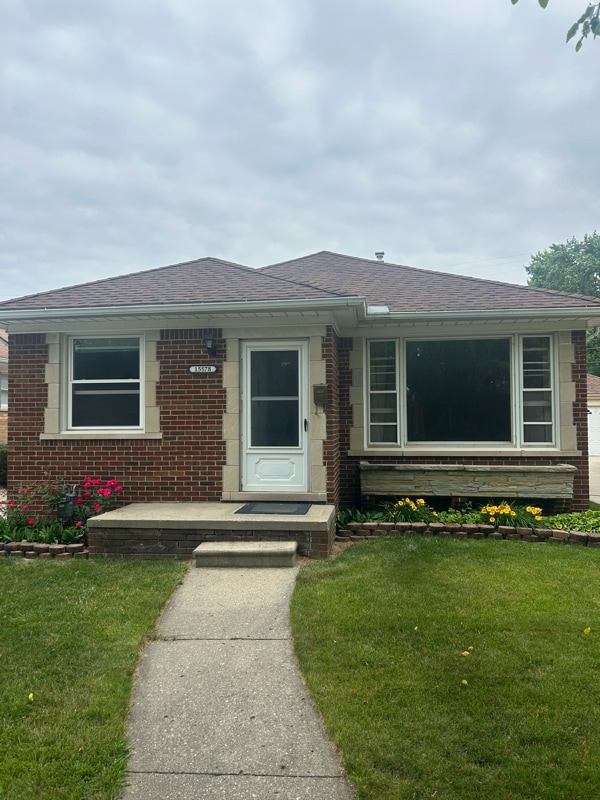 property at 15578 Regina Ave