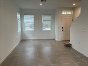 6305 Fairmont Ln in Palmetto, FL - Foto de edificio - Building Photo