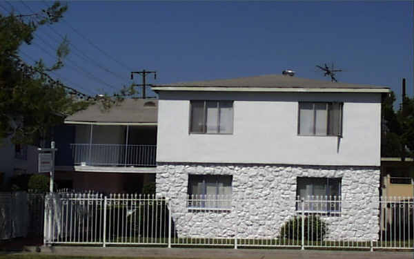 Casa Hermosa Apartments in North Hollywood, CA - Building Photo - Building Photo