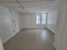 435 N 6th St in Allentown, PA - Building Photo
