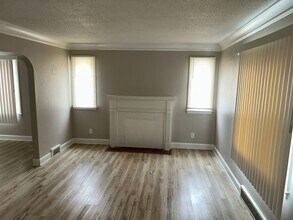 9303 Ashton Ave in Detroit, MI - Building Photo - Building Photo