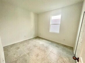 7339 Pool Compass Loop in Wesley Chapel, FL - Building Photo - Building Photo