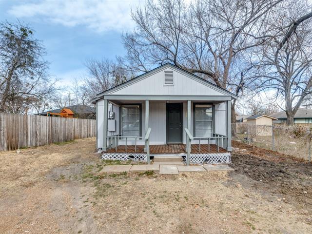 226 Baldwin St in Van Alstyne, TX - Building Photo