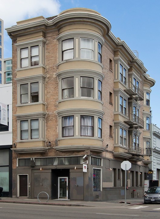 135-139 8th St in San Francisco, CA - Building Photo