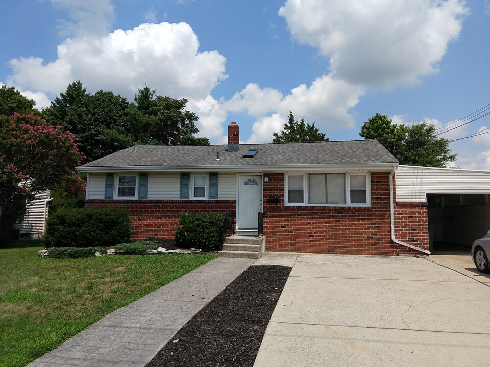 610 Carpenter St in Glassboro, NJ - Building Photo