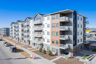 Jovie Apartments in Calgary, AB - Building Photo